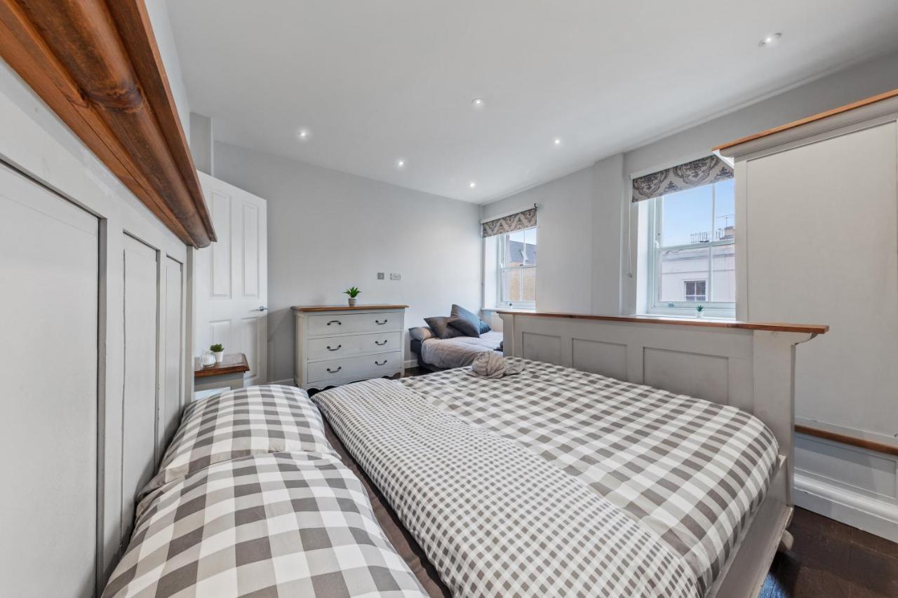 Majestic 4 At Reganway Rw4 Apartment Londra Exterior foto