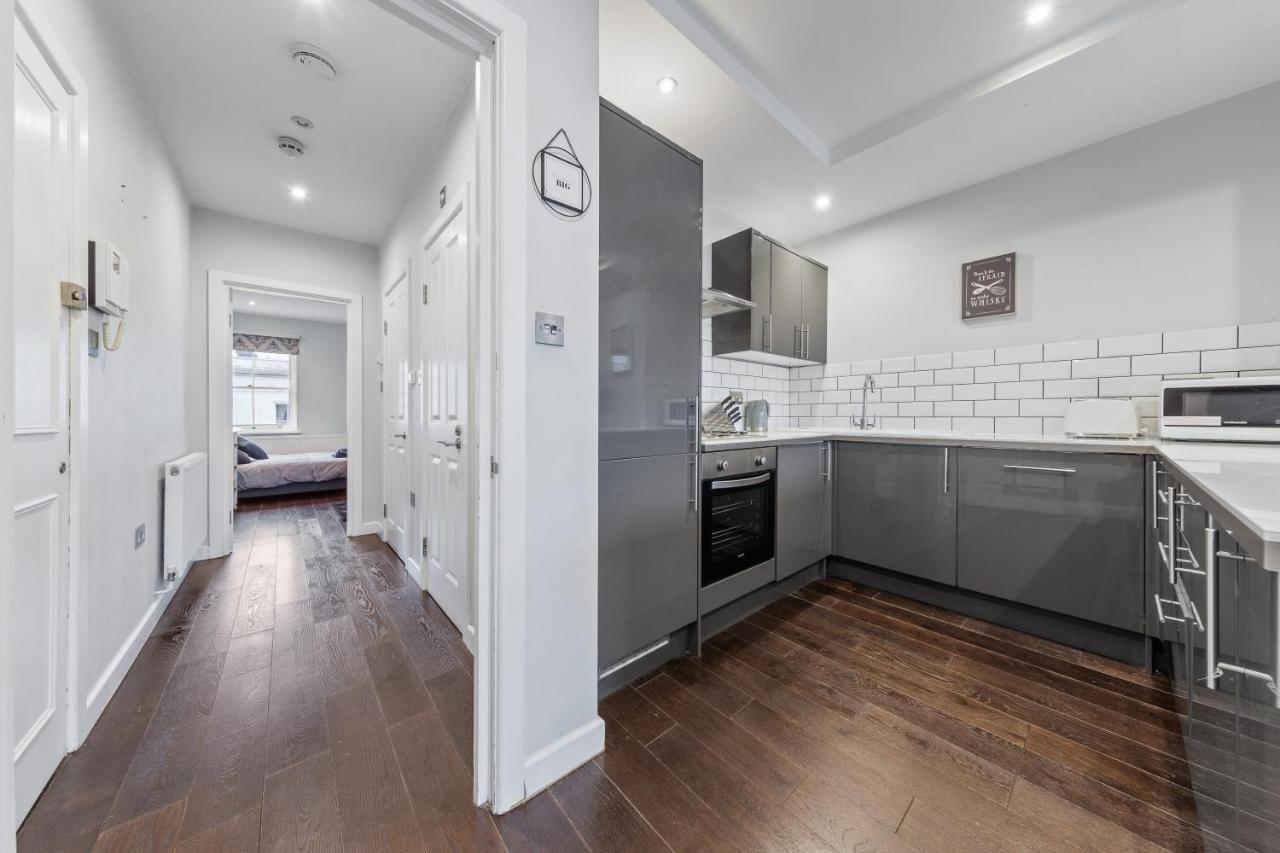 Majestic 4 At Reganway Rw4 Apartment Londra Exterior foto